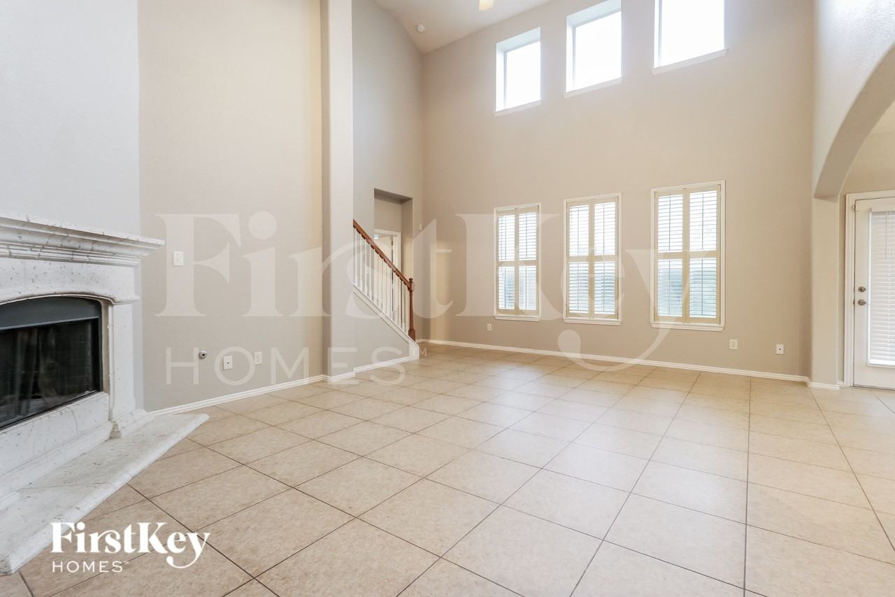 26029 Kings Mill Crest Dr - Photo 3 of 16