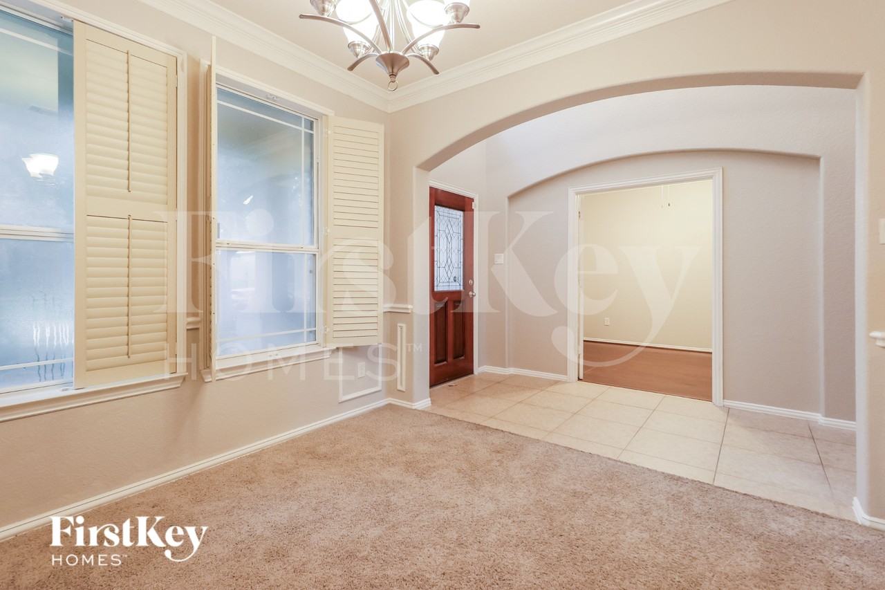 26029 Kings Mill Crest Dr - Photo 5 of 16