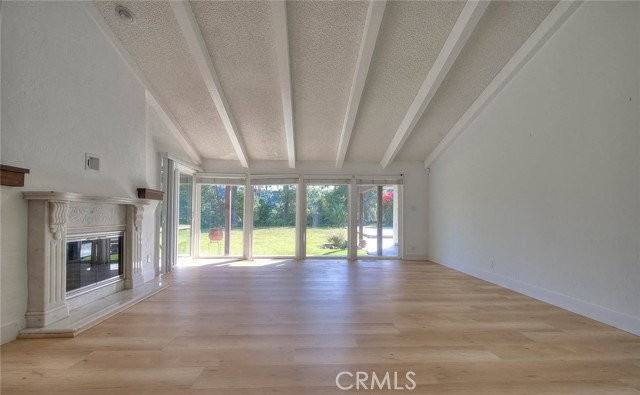 16612 Park Lane Cir - Photo 7 of 8