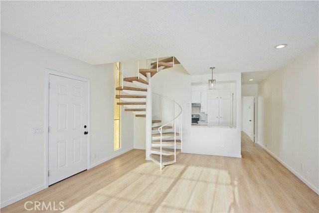 3407 Ocean Front Walk #B - Photo 7 of 8