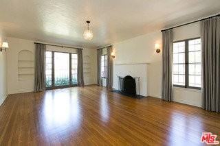 1136 S Hayworth Ave - Photo 3 of 8