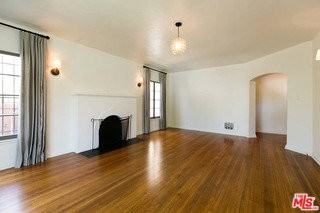 1136 S Hayworth Ave - Photo 4 of 8