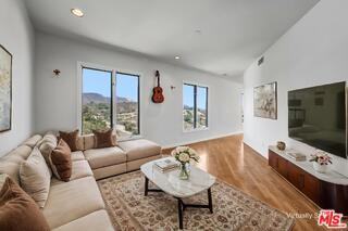 6852 Woody Trl - Photo 5 of 8
