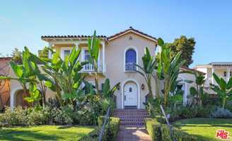 featured image of 333 S Roxbury Dr
