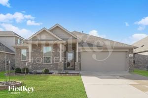 featured image of 815 Silverbell St