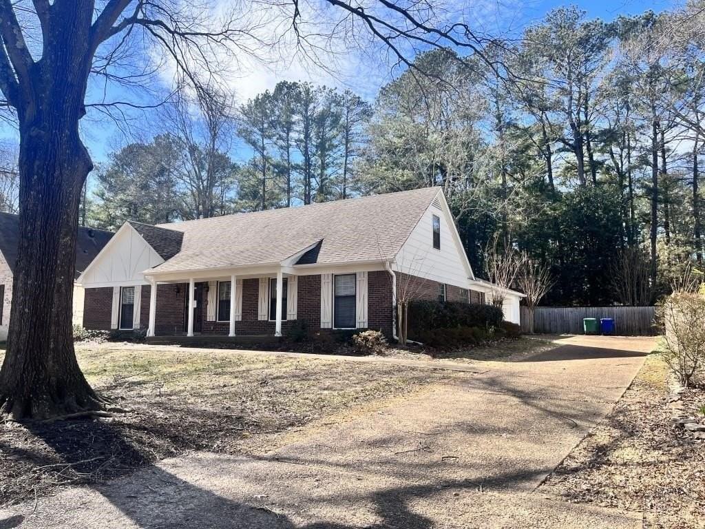 2159 New Meadow Dr - Photo 2 of 25