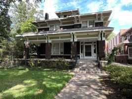 featured image of 240 S Belvedere Blvd