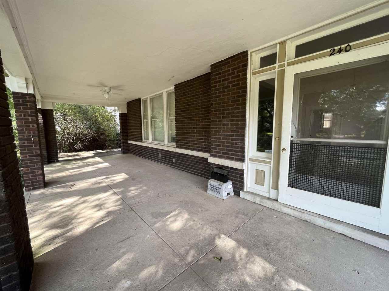 240 S Belvedere Blvd - Photo 4 of 24