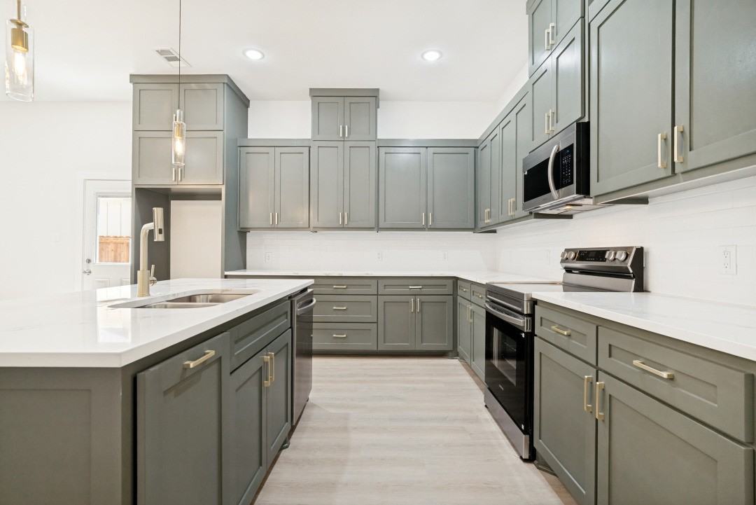 8009 Doreen Ave #1 - Photo 5 of 13