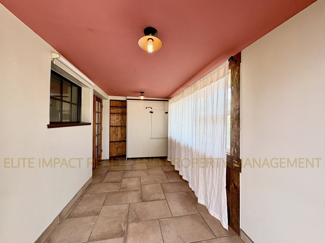 2819 N Woodland Ave #2 - Photo 3 of 24
