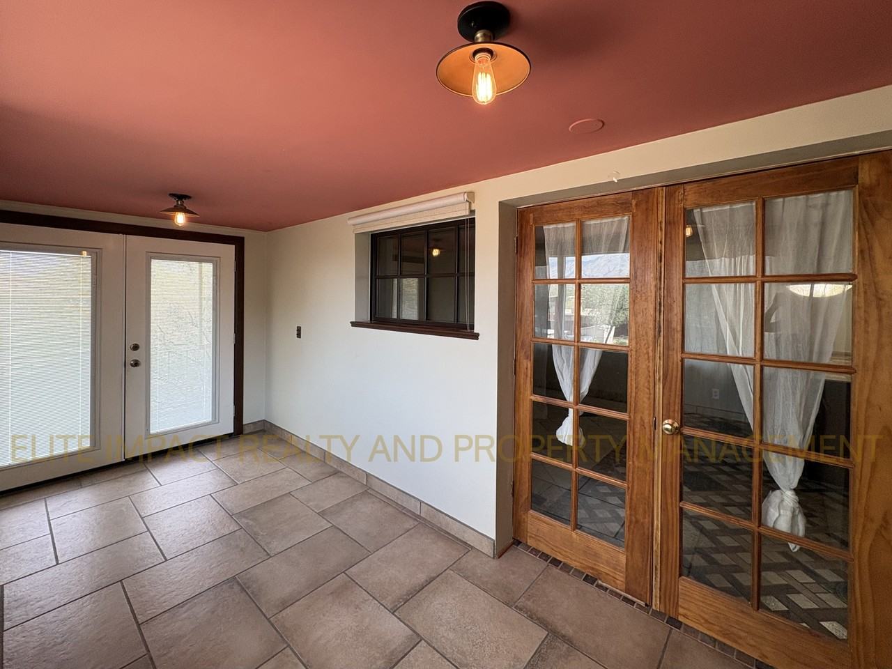 2819 N Woodland Ave #2 - Photo 4 of 24