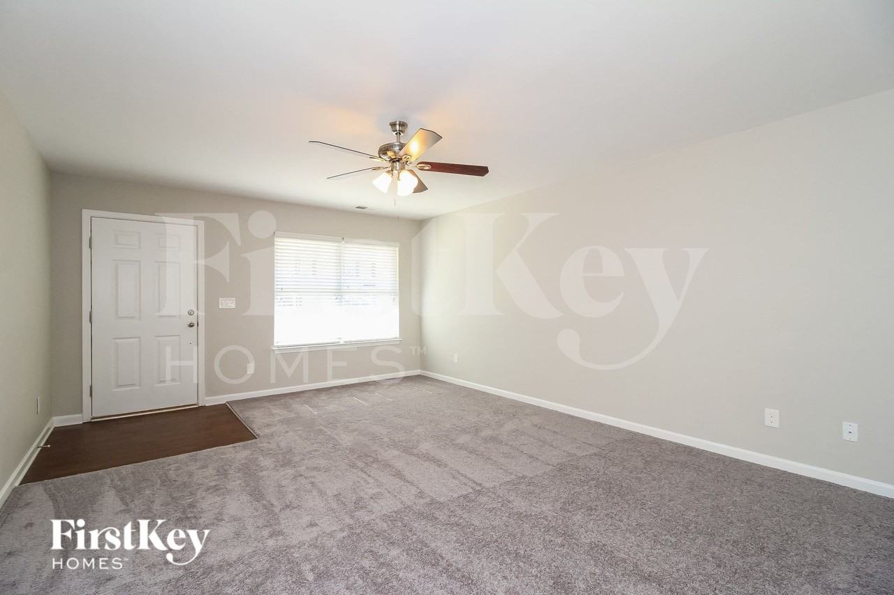 5369 Northridge Dr - Photo 3 of 15