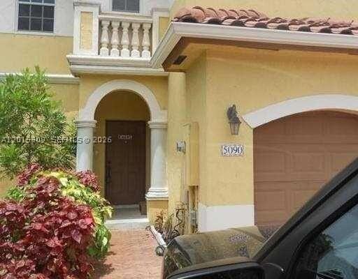 5090 Sw 136th Ave - Photo 2 of 41