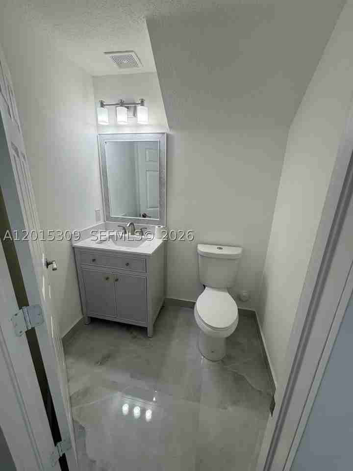 5090 Sw 136th Ave - Photo 6 of 41