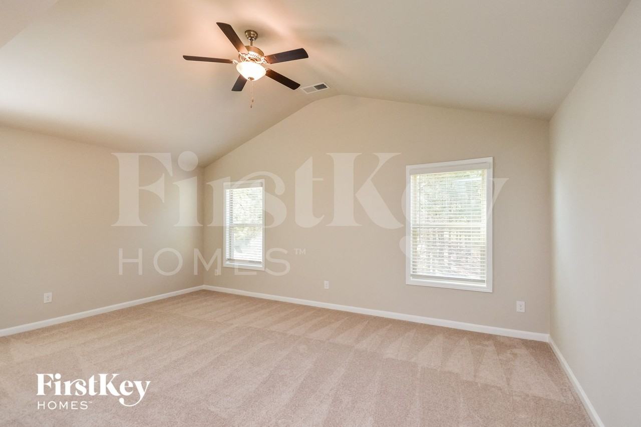 3508 Wheeler Ln - Photo 6 of 15