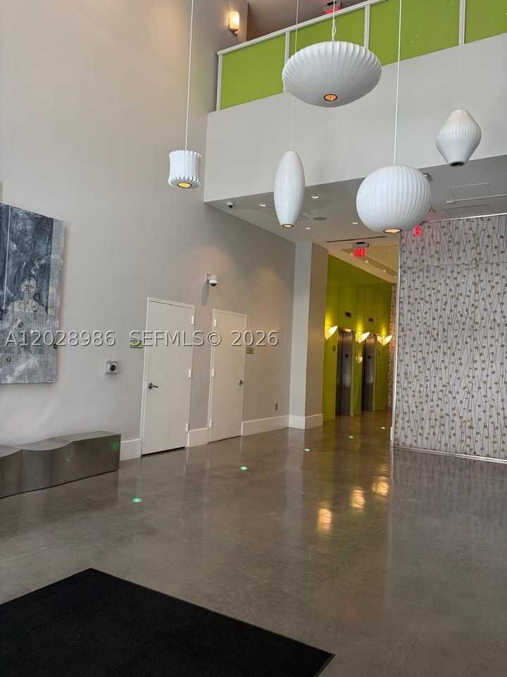 133 Ne 2nd Ave #913 - Photo 3 of 11