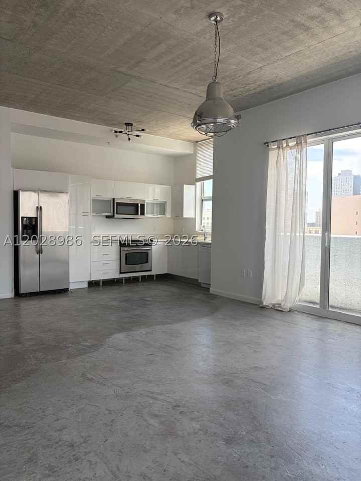 133 Ne 2nd Ave #913 - Photo 5 of 11