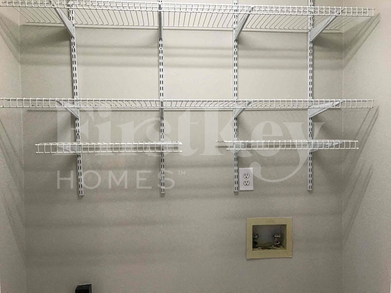 924 10th St Sw - Photo 5 of 25
