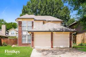 featured image of 922 Ramblewood Dr