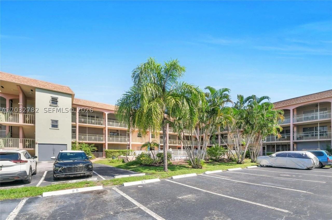 100 Se 6th Ave #207