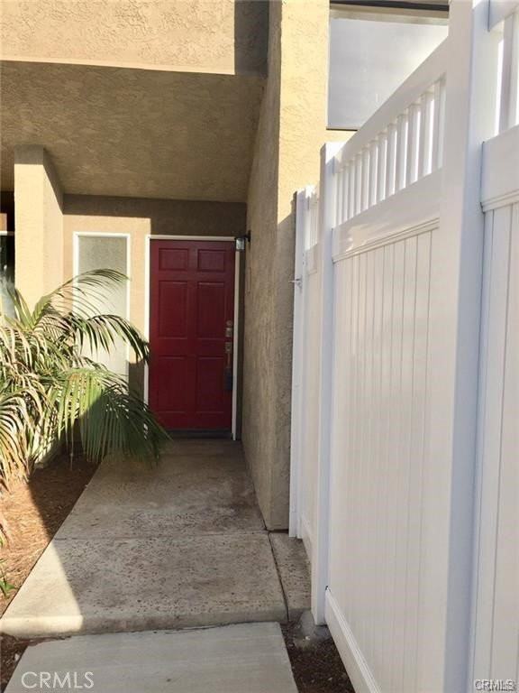 380 W Wilson St #F103 - Photo 2 of 8