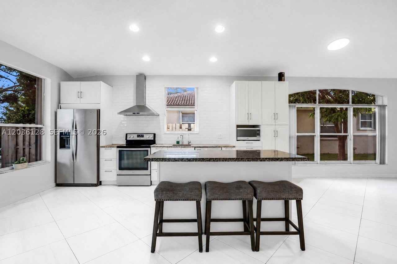 13092 Nw 8th St #13092 - Photo 5 of 39