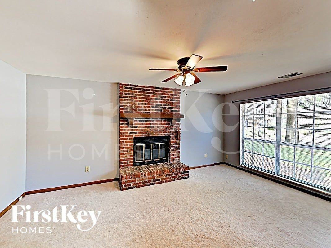 7011 Blue Mountain Dr - Photo 7 of 17