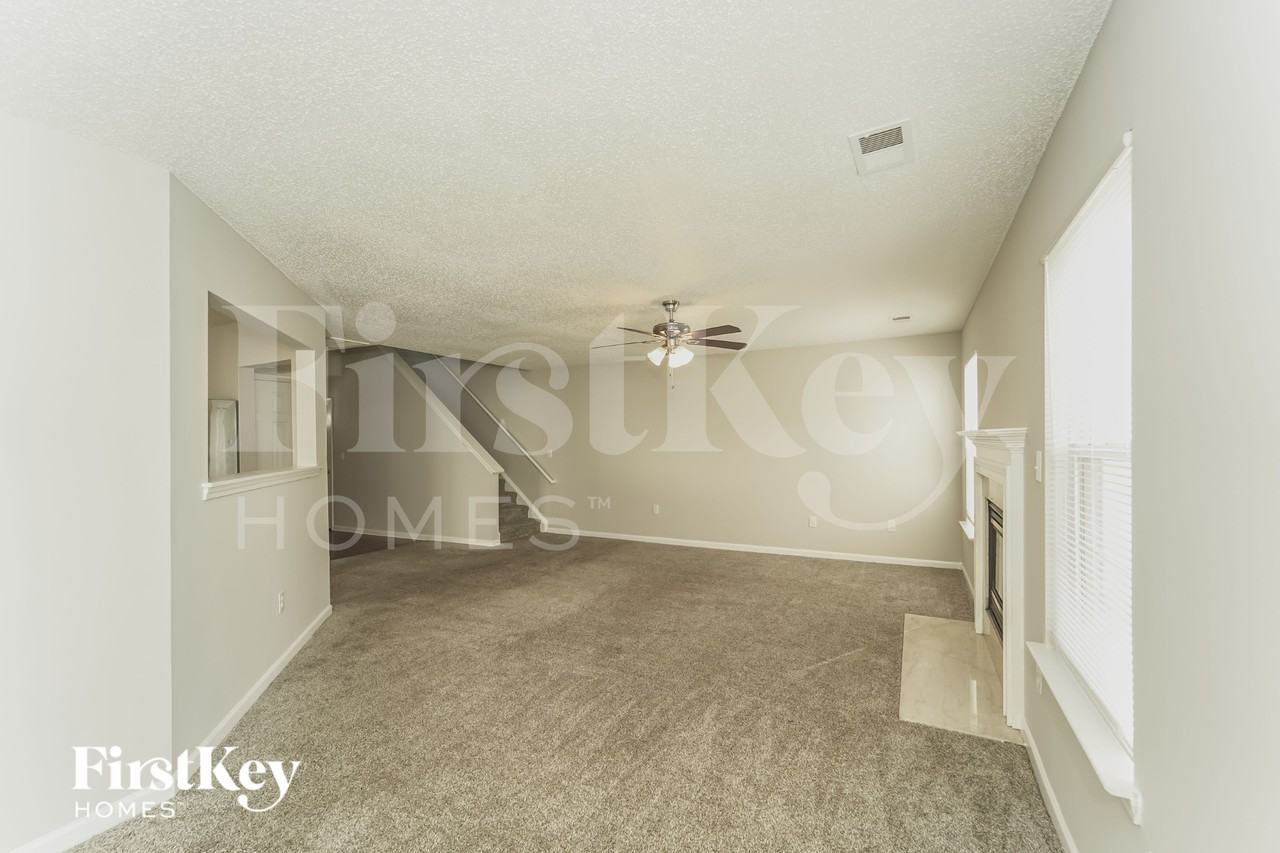 6711 Horace Mann Rd - Photo 4 of 15