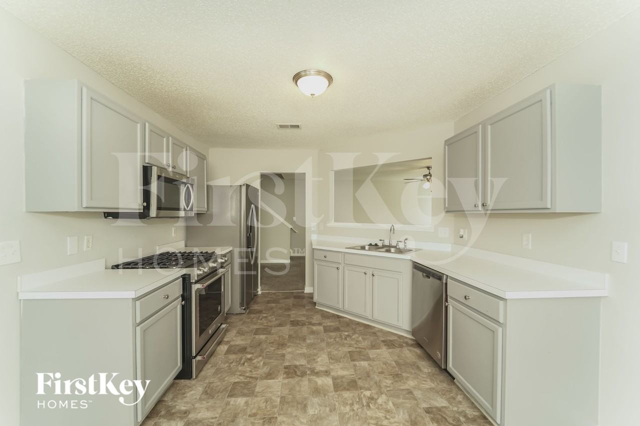 6711 Horace Mann Rd - Photo 7 of 15