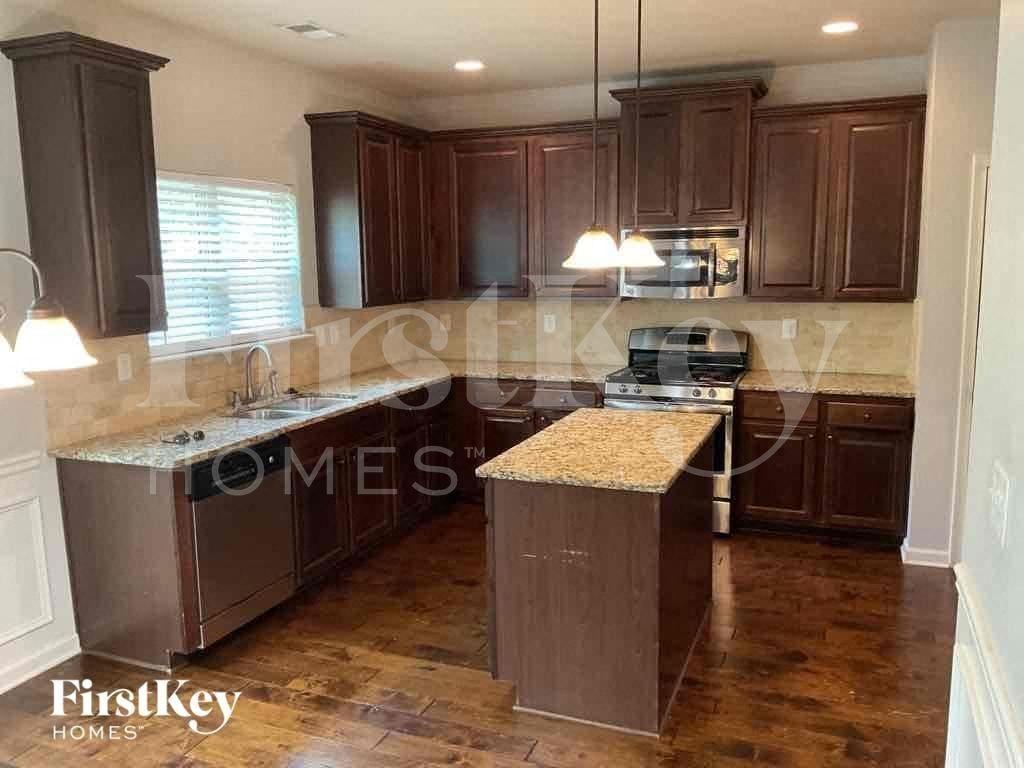 624 Parkside Place Dr - Photo 6 of 11