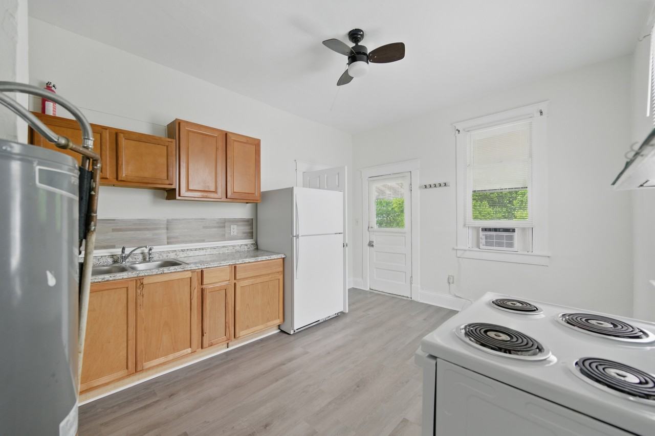 1432 Chesapeake Ave #2 - Photo 7 of 18