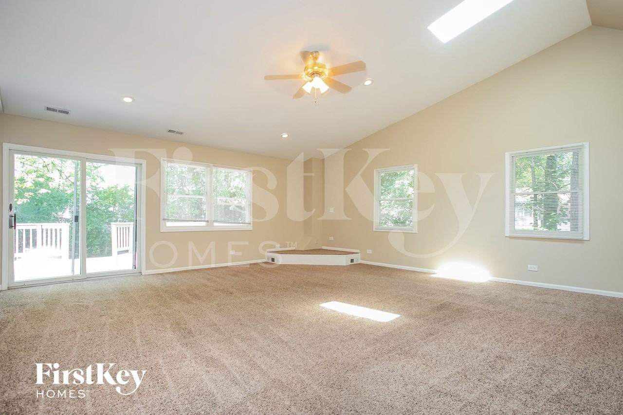 5224 Lemon Ln - Photo 2 of 15