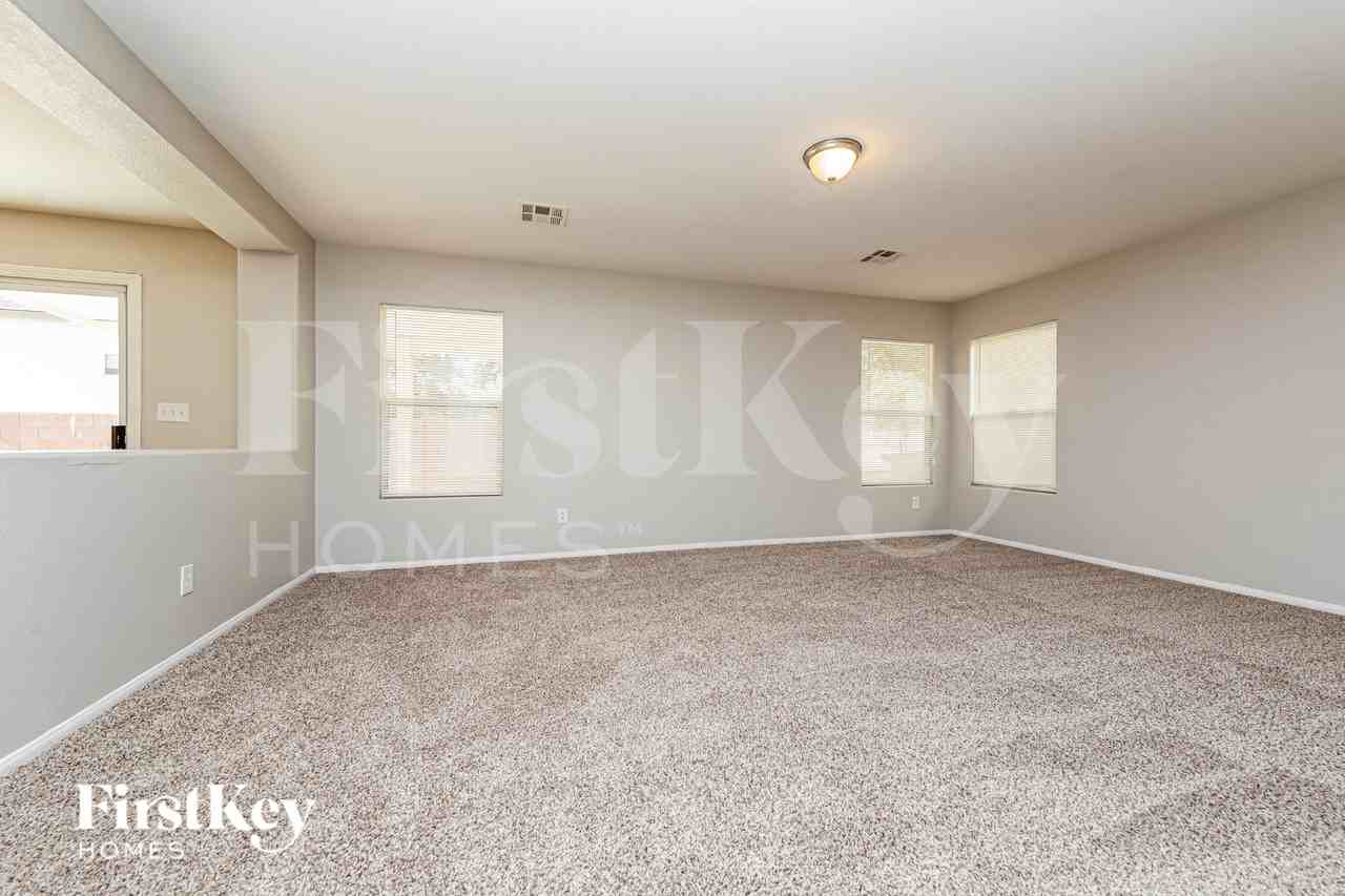 4913 Cherokee Run Ct - Photo 3 of 19