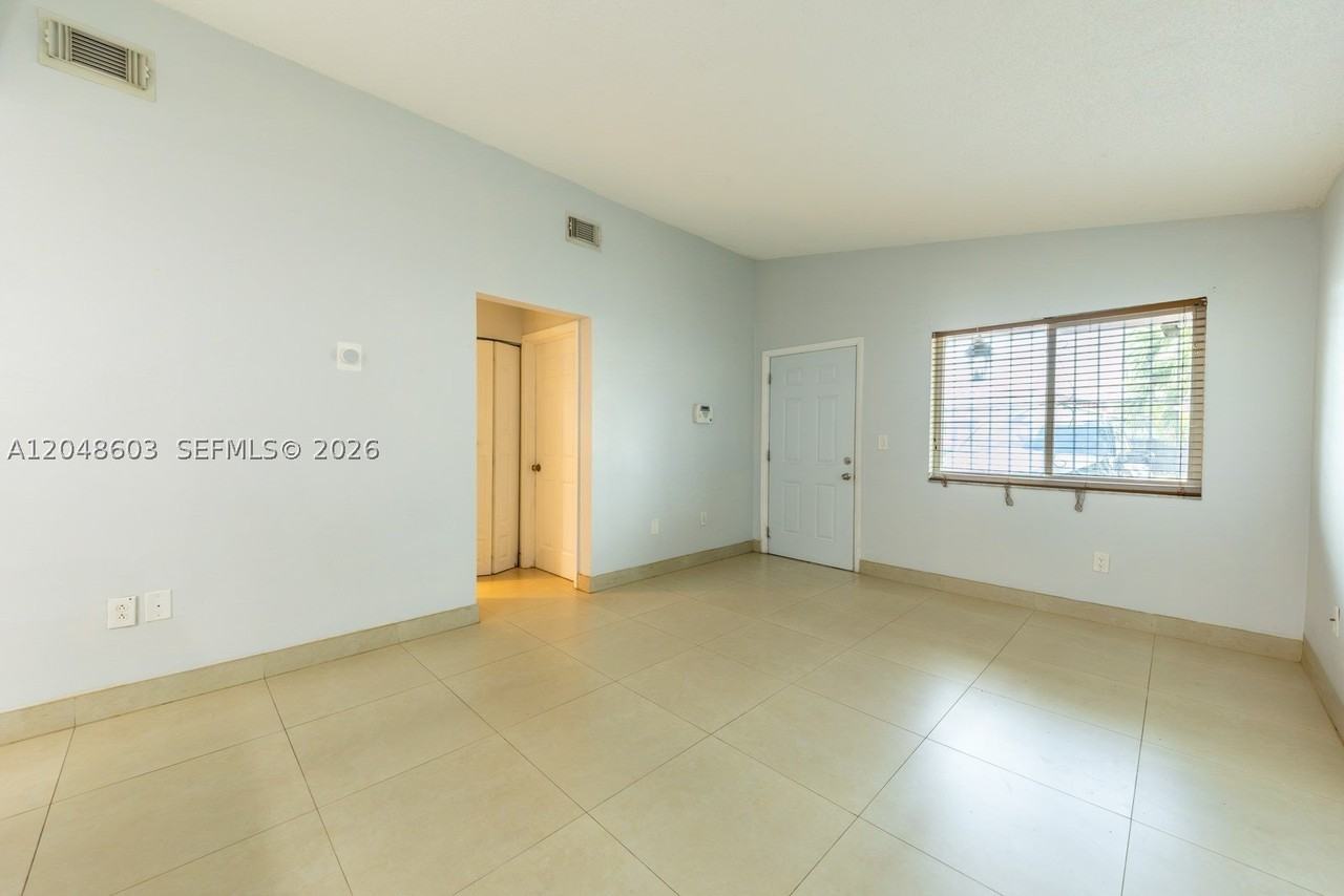 2610 W 65th St #2610 - Photo 7 of 23