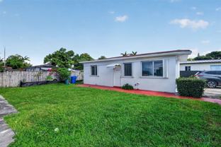 3205 Nw 3rd St #3205 - Photo 1 of 1