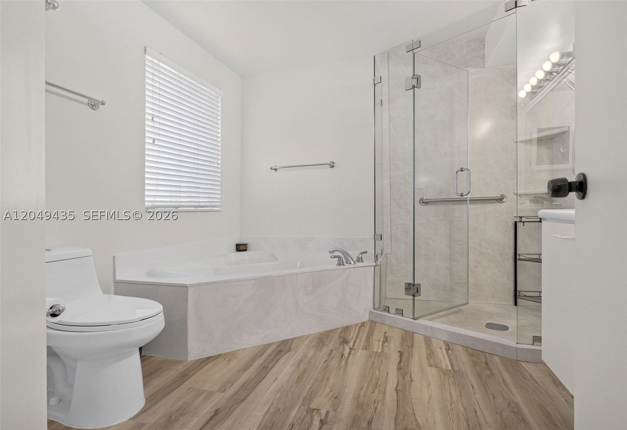 2475 Cordoba Bnd - Photo 5 of 50