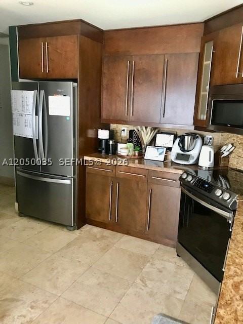 5123 Nw 106th Ave - Photo 5 of 17