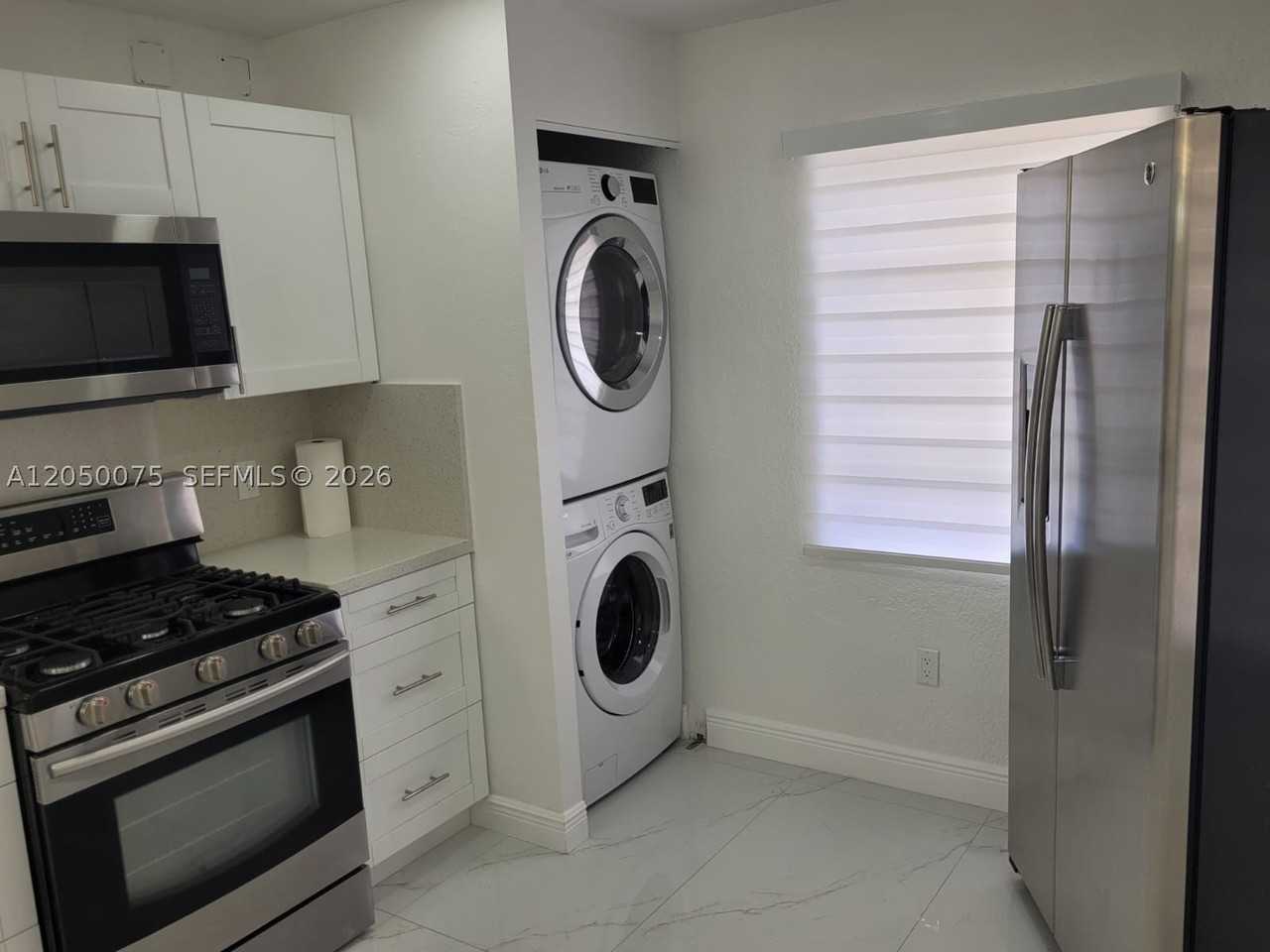 3831 Sw 79th Ave #3831 - Photo 4 of 24