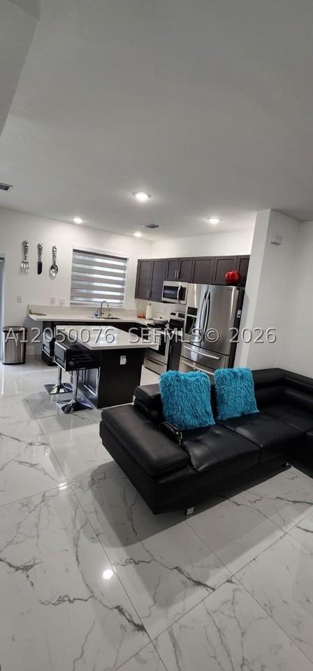1664 Se 27th Ter - Photo 2 of 3
