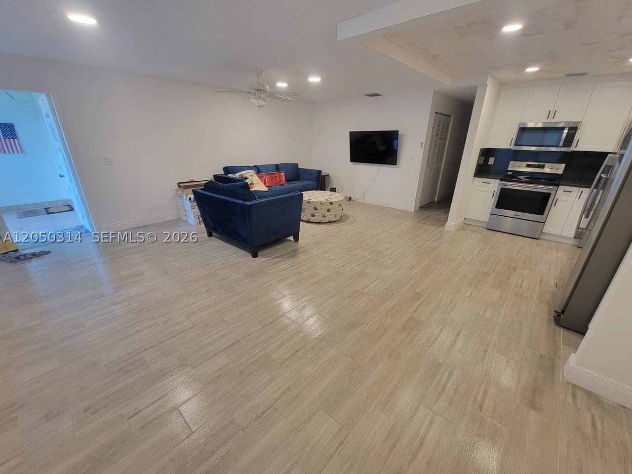 1009 Nw 88th Ave #B87 - Photo 2 of 28