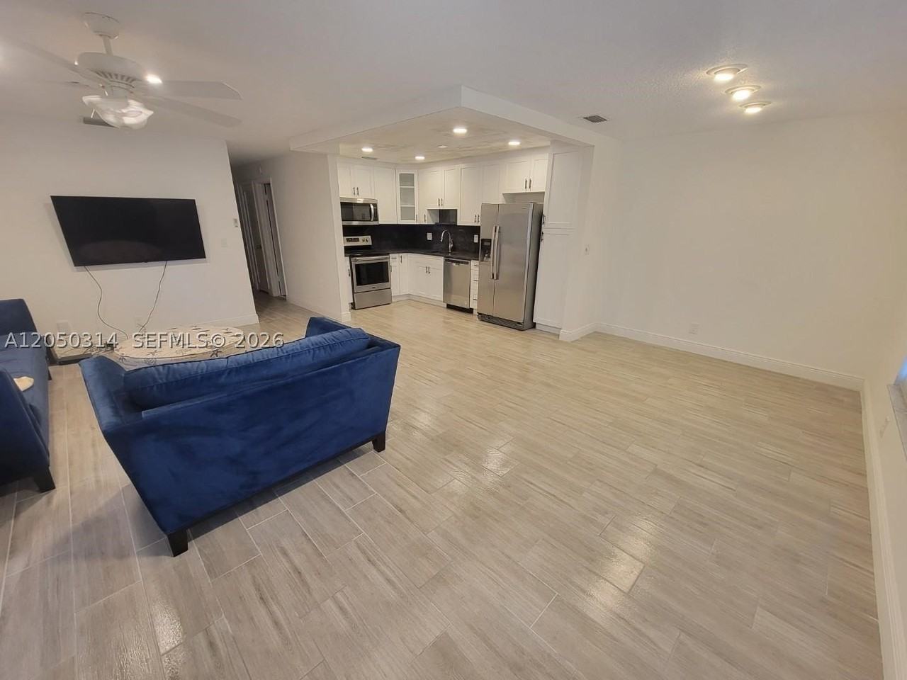 1009 Nw 88th Ave #B87 - Photo 5 of 28