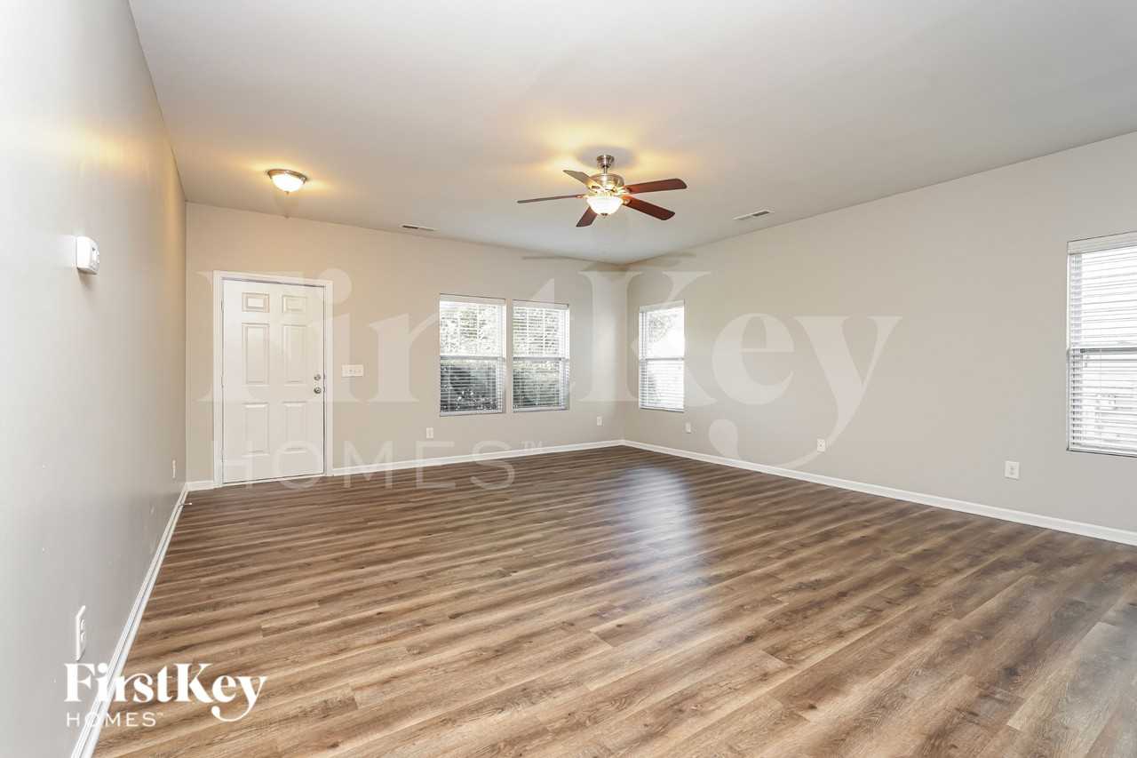 383 Inlet Place Dr - Photo 2 of 19