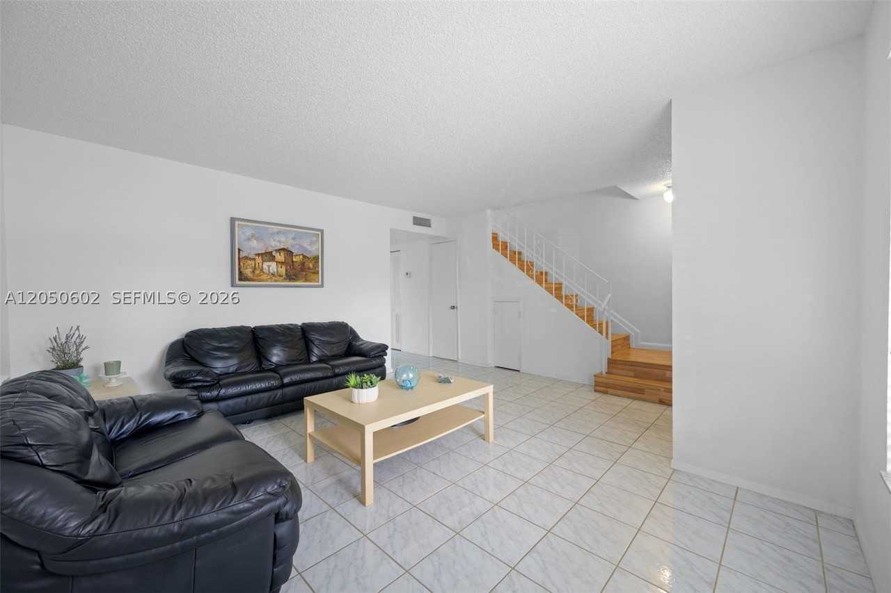 1951 Atlantic Shores Blvd #23 - Photo 3 of 24