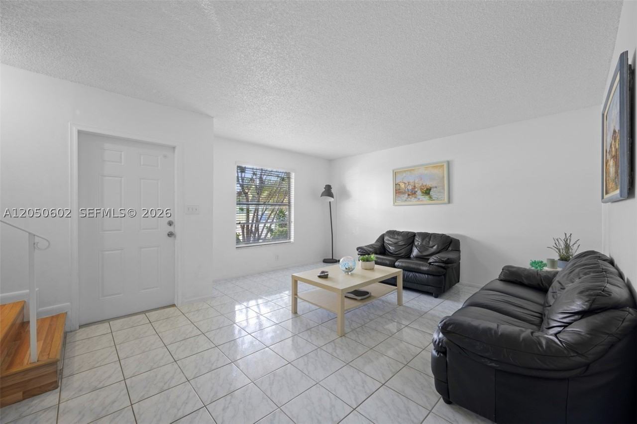 1951 Atlantic Shores Blvd #23 - Photo 4 of 24