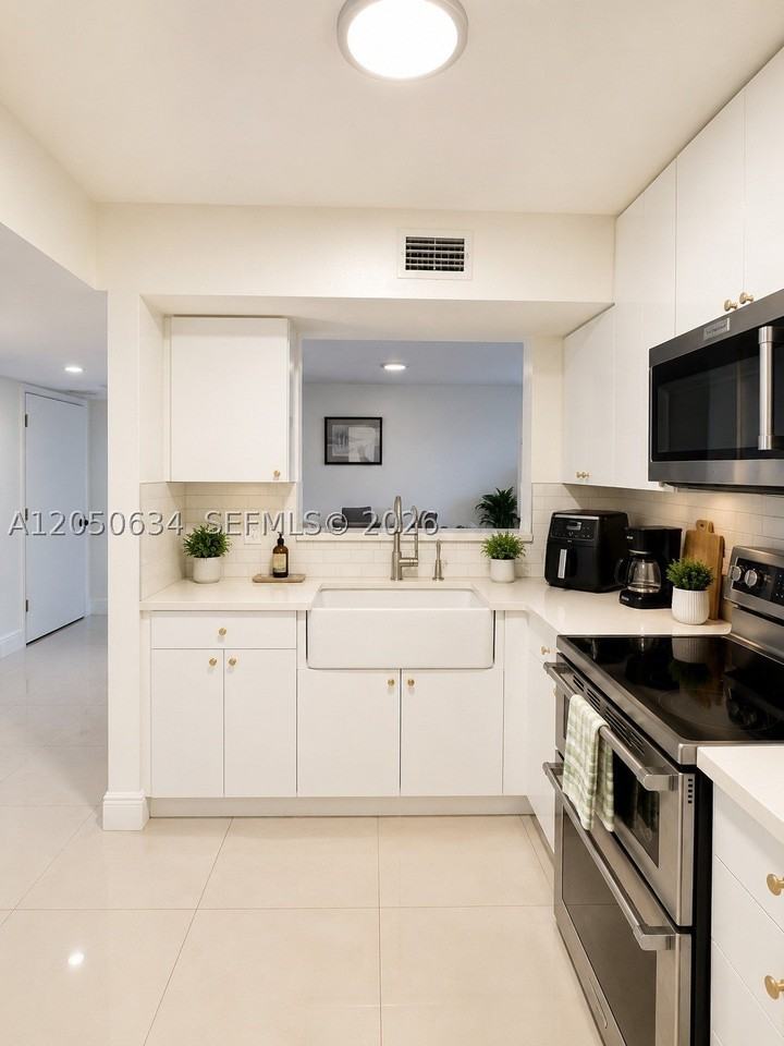 4720 Nw 114th Ave #101 - Photo 6 of 22