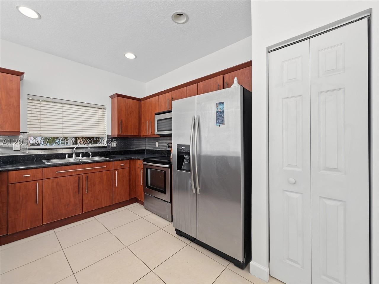 22963 Sw 113th Psge #0 - Photo 6 of 25