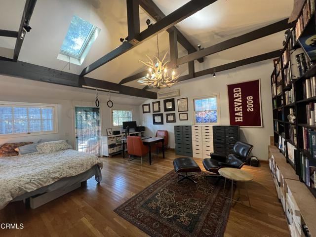 1915 Edgewood Dr - Photo 2 of 8