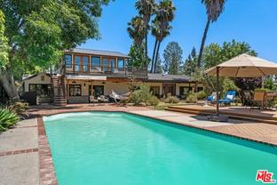 22954 Collins St - Photo 1 of 1
