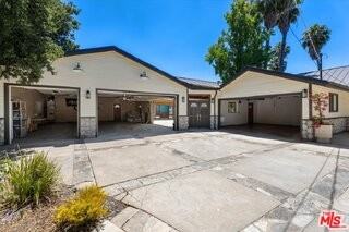22954 Collins St - Photo 2 of 8