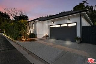 3721 Woodcliff Rd - Photo 2 of 8